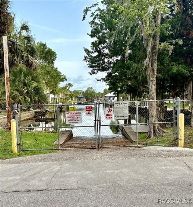 1423 NW 19th St, Crystal River, FL 34428