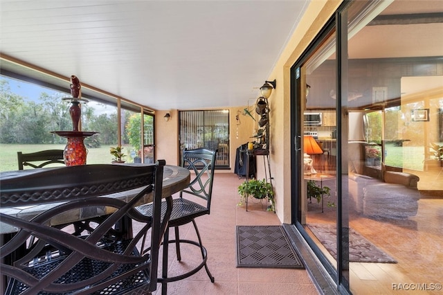 view of sunroom / solarium