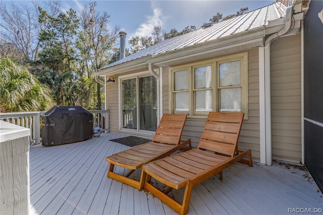 deck with grilling area