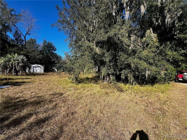 Listing photo 3 for 2672 E Earth St, Inverness FL 34453