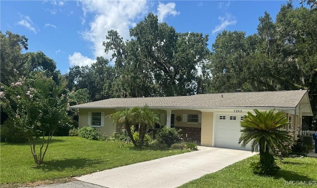 7265 S Eastlake Dr, Floral City, FL 34436 - photo 1