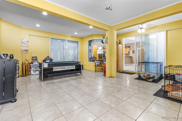 welcome area featuring ceiling fan and pool table