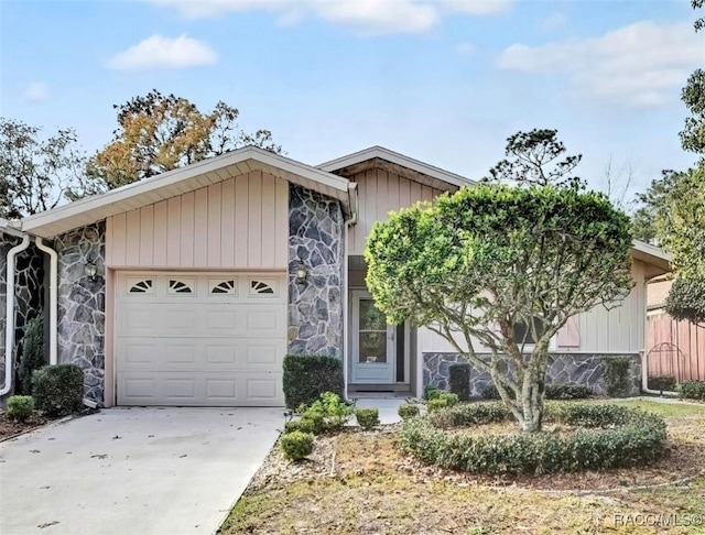 view of front of home featuring a garage