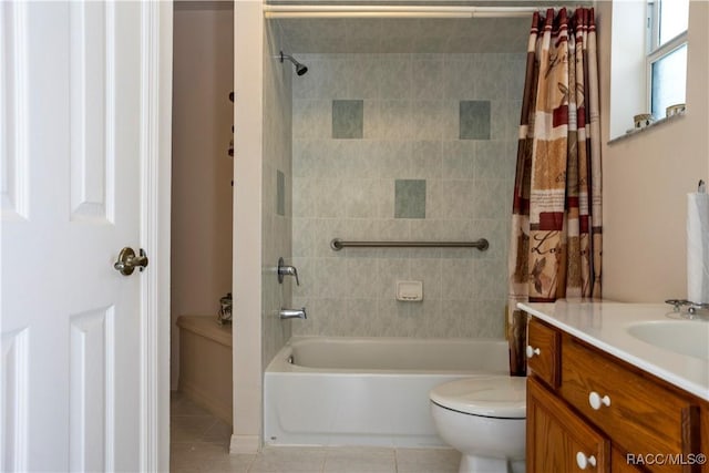 5799 N Oakmont Dr, Beverly Hills, FL 34465 - bathroom with tile patterned floors, shower / bath combination with curtain, and vanity