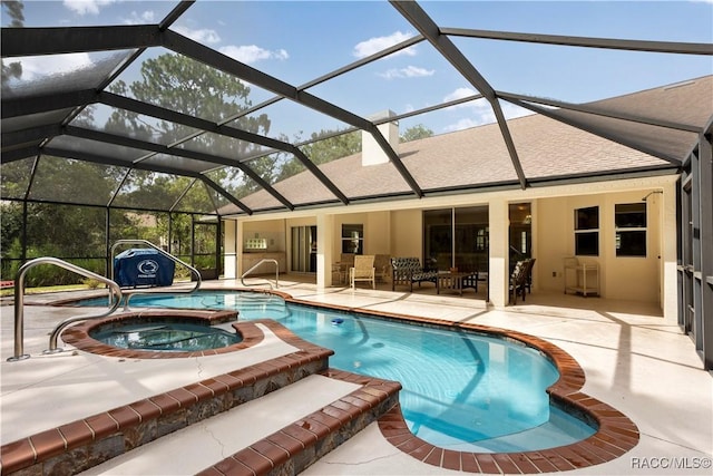 5799 N Oakmont Dr, Beverly Hills, FL 34465 - view of swimming pool featuring a patio area, a lanai, and a pool with connected hot tub
