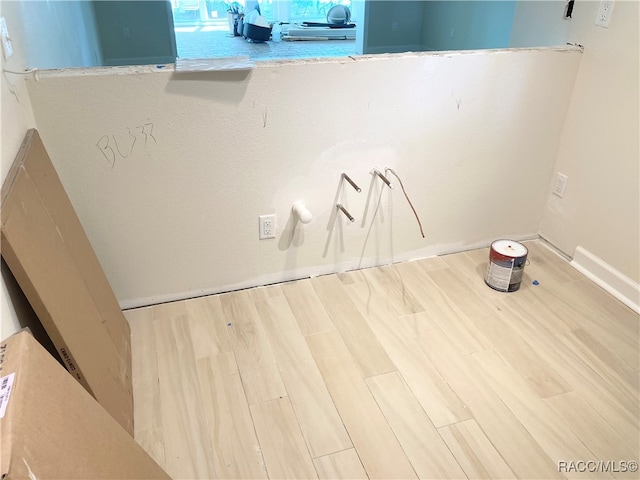 room details featuring hardwood / wood-style flooring