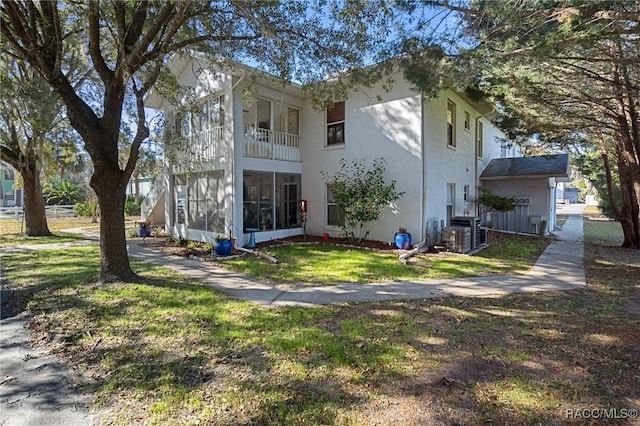 exterior space with a lawn