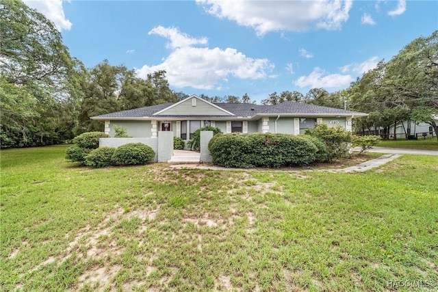 220 E Liberty St, Hernando, FL 34442 - single story home with a front yard