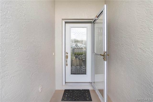 490 W Larchmont Ct, Beverly Hills, FL 34465 - entrance to property with stucco siding