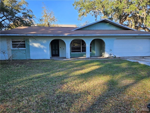 ranch-style house with a front yard