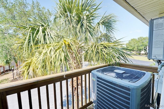 11938 W Blue Bayou Ct Unit 331, Crystal River, FL 34429 - exterior details featuring central AC unit