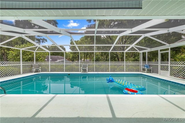 9530 SW 189th Ct, Dunnellon, FL 34432 - view of pool featuring a fenced backyard and a patio area
