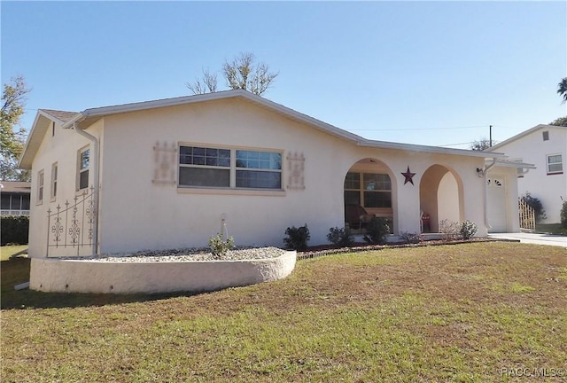 view of front of home with a front yard