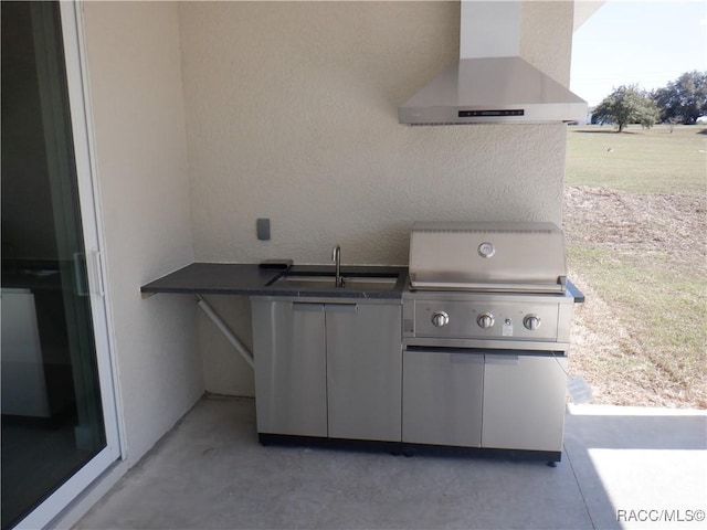 786 E Dunbar Ln, Hernando, FL 34442 - view of patio / terrace featuring a sink and an outdoor kitchen