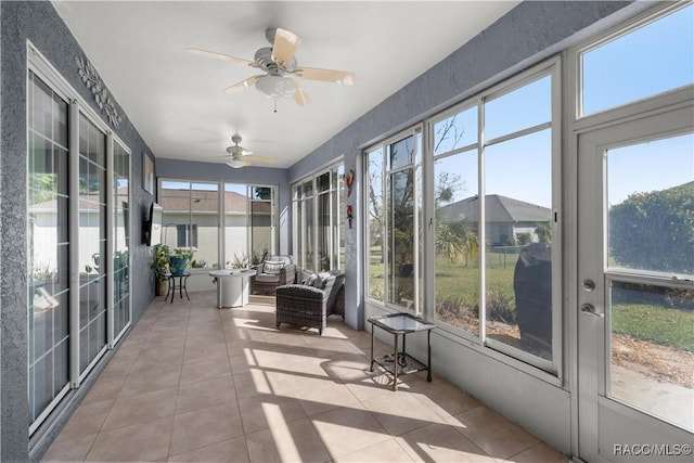 2083 NW 57th Ct, Ocala, FL 34482 - sunroom / solarium with ceiling fan