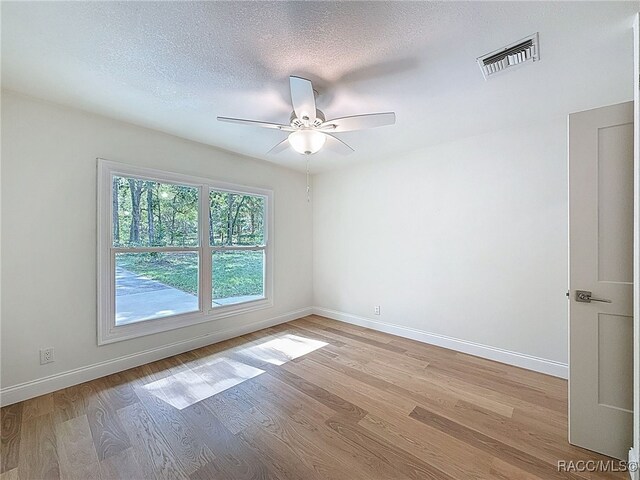 10097 Weatherly Rd, Brooksville, FL 34601 - photo 43