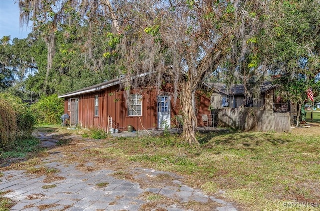 view of property exterior