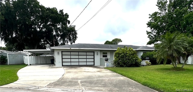 ranch-style house featuring a front lawn