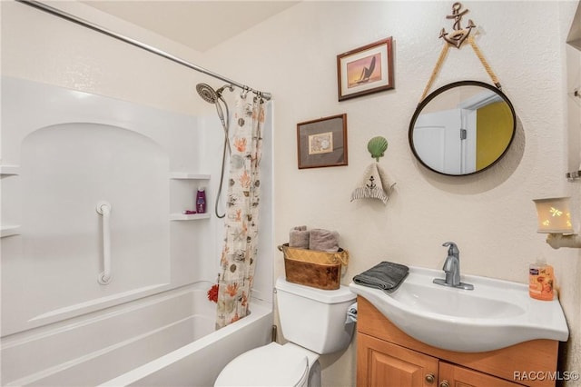 full bathroom with shower / bath combo with shower curtain, vanity, and toilet