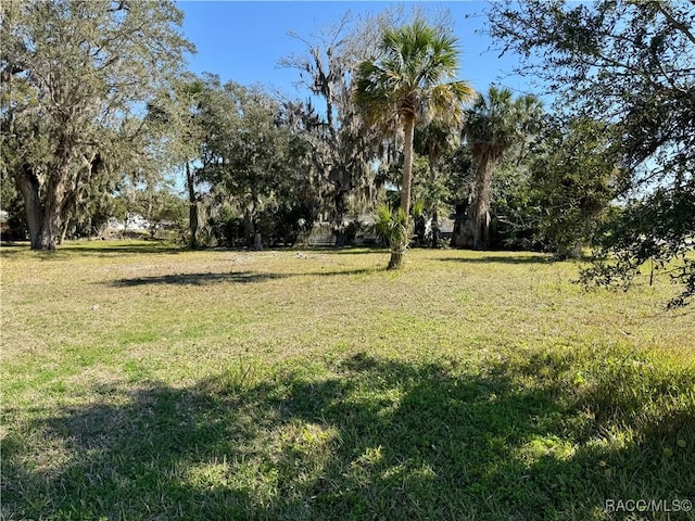 Listing photo 3 for 4015 N Sun Dance Pt, Crystal River FL 34428