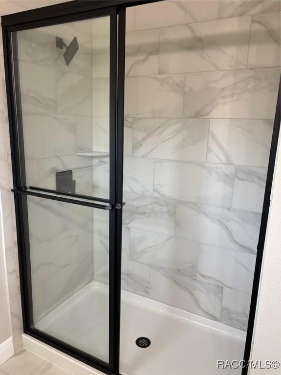10185 N Halsey Way, Citrus Springs, FL 34434 - bathroom with a stall shower