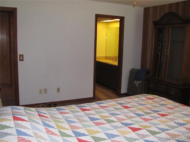 5198 N Sierra Vista Dr, Crystal River, FL 34428 - bedroom featuring ensuite bathroom and carpet floors