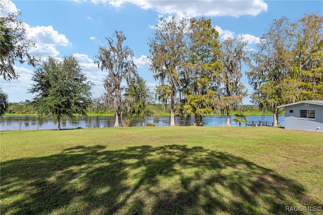 view of yard with a water view