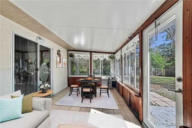 2191 S Moonlit Pt, Homosassa, FL 34448 - sunroom / solarium featuring tile patterned floors