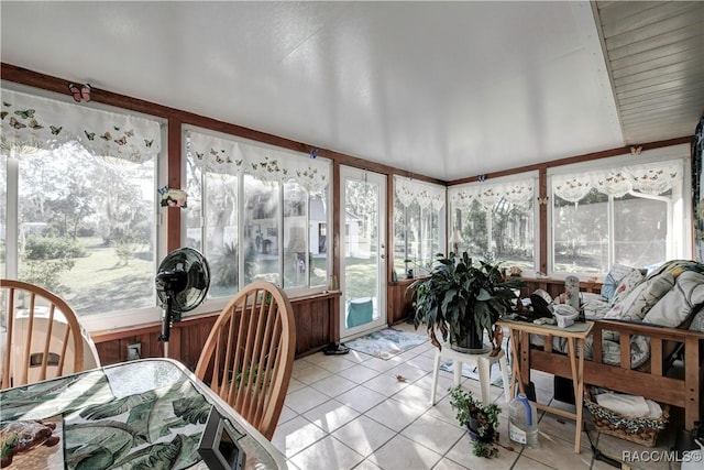 2191 S Moonlit Pt, Homosassa, FL 34448 - sunroom featuring tile patterned floors