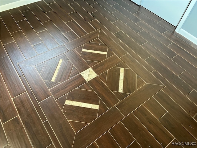 room details with parquet flooring