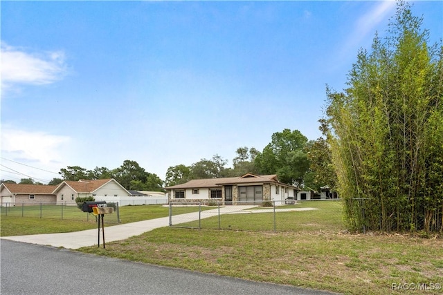 5761 S Eaton Ter, Inverness, FL 34452 - ranch-style house with concrete driveway