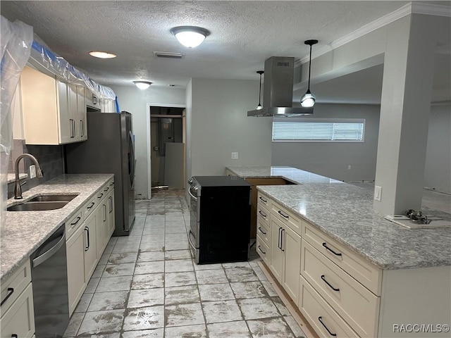 kitchen featuring visible vents, a sink, island exhaust hood, stainless steel appliances, and backsplash