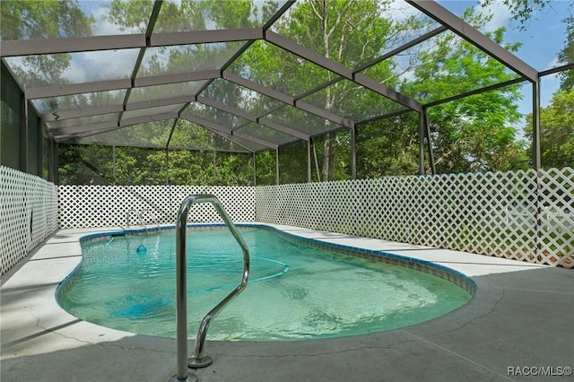 833 Maple Ave, Inverness, FL 34452 - view of swimming pool featuring glass enclosure