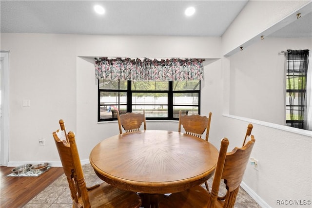 3085 Greynolds Ave, Spring Hill, FL 34608 - dining space featuring recessed lighting
