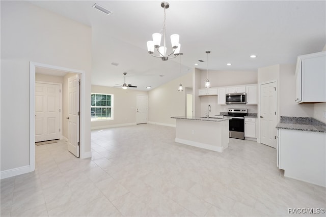 kitchen with stainless steel appliances, white cabinetry, pendant lighting, and an island with sink