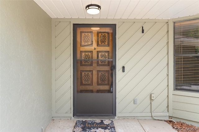 view of property entrance