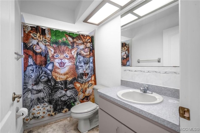 604 Morse St, Inverness, FL 34452 - full bath with toilet, a shower with shower curtain, and vanity