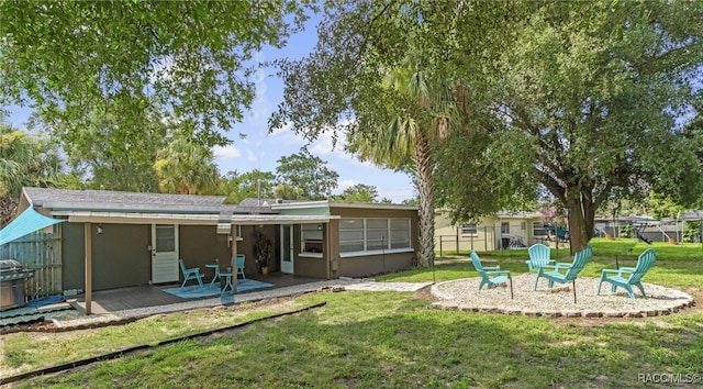 4 S Columbus St, Beverly Hills, FL 34465 - view of yard with a patio