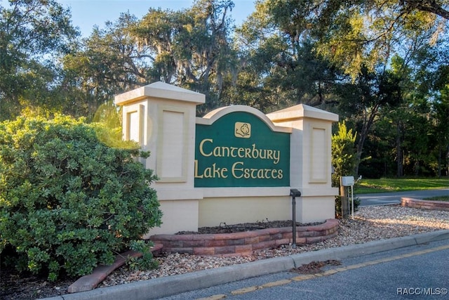2745 N Canterbury Lake Dr, Hernando, FL 34442 - view of community sign