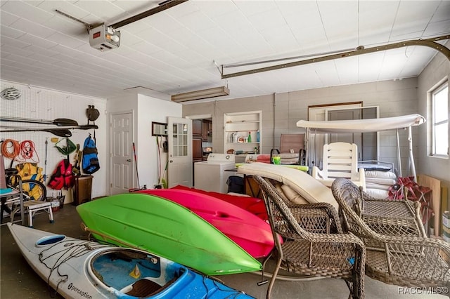 4015 E Parsons Point Rd, Hernando, FL 34442 - garage featuring a garage door opener