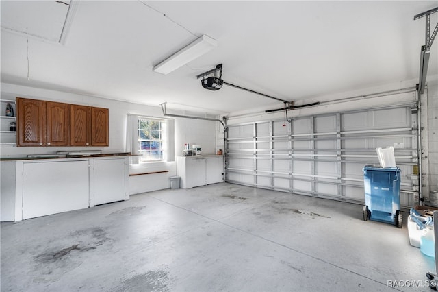 1868 W Shanelle Path, Lecanto, FL 34461 - garage with a garage door opener