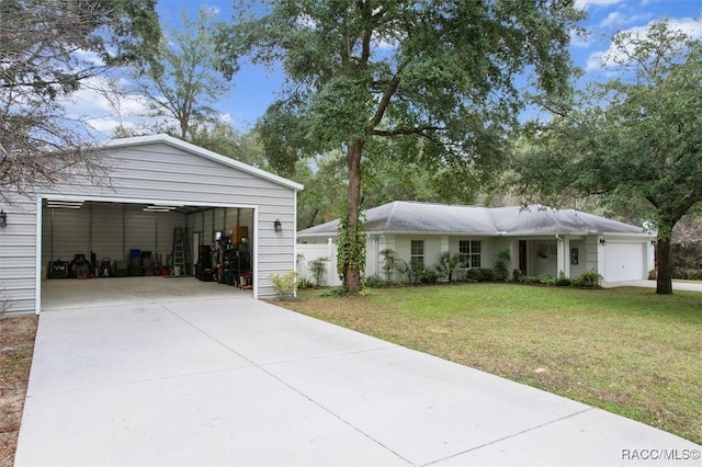 view of front of property with a front lawn