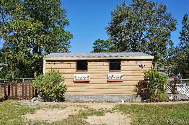 view of outbuilding