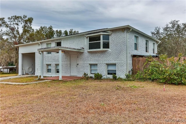 view of front of home with a front yard