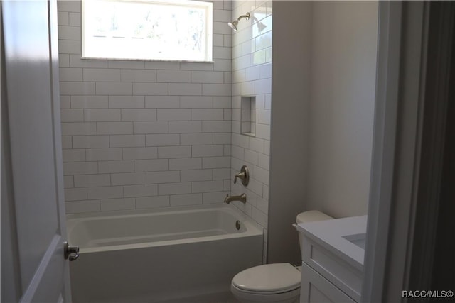6392 Summit View Dr, Brooksville, FL 34604 - full bath featuring vanity, toilet, and shower / bathtub combination