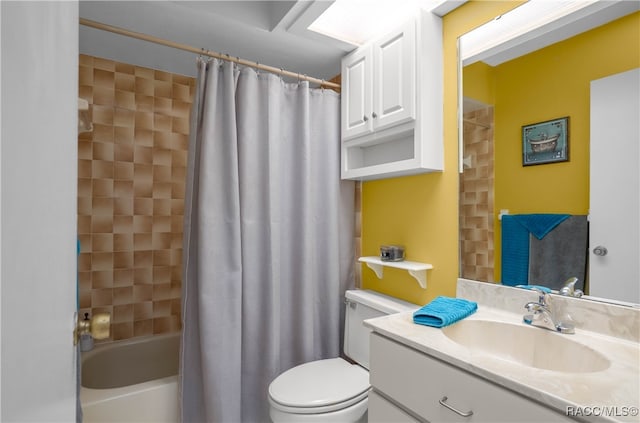 full bathroom featuring vanity, toilet, and shower / tub combo with curtain