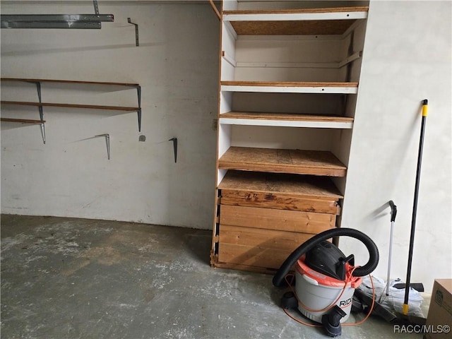 215 S Jefferson St, Beverly Hills, FL 34465 - view of storage area