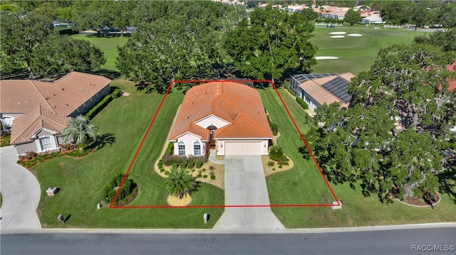 drone / aerial view featuring golf course view