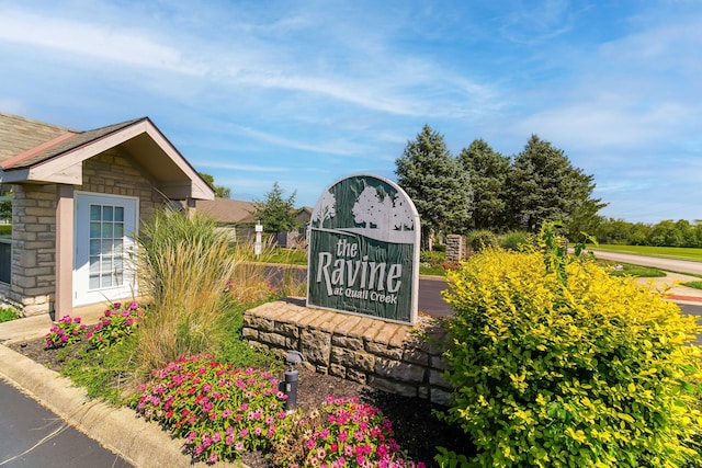 Listing photo 2 for 5801 Ravine Creek Dr Unit 26, Grove City OH 43123