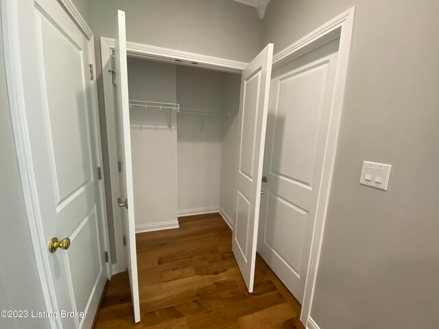 7515 Pavilion Park Rd, Louisville, KY 40214 - photo 20